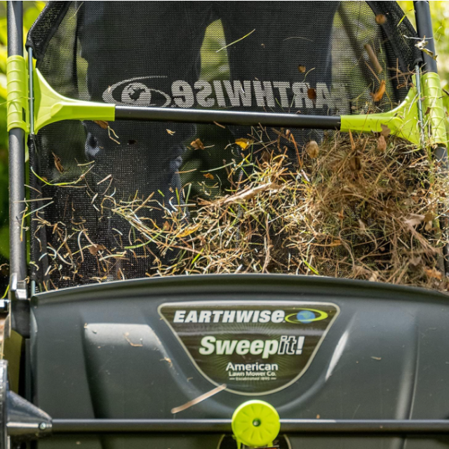 Large Capacity Push Lawn Leaf Grass Collector Sweeper