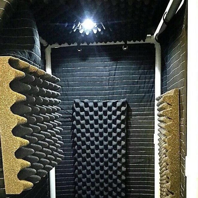 Portable Soundproof Vocal Recording Isolation Booth